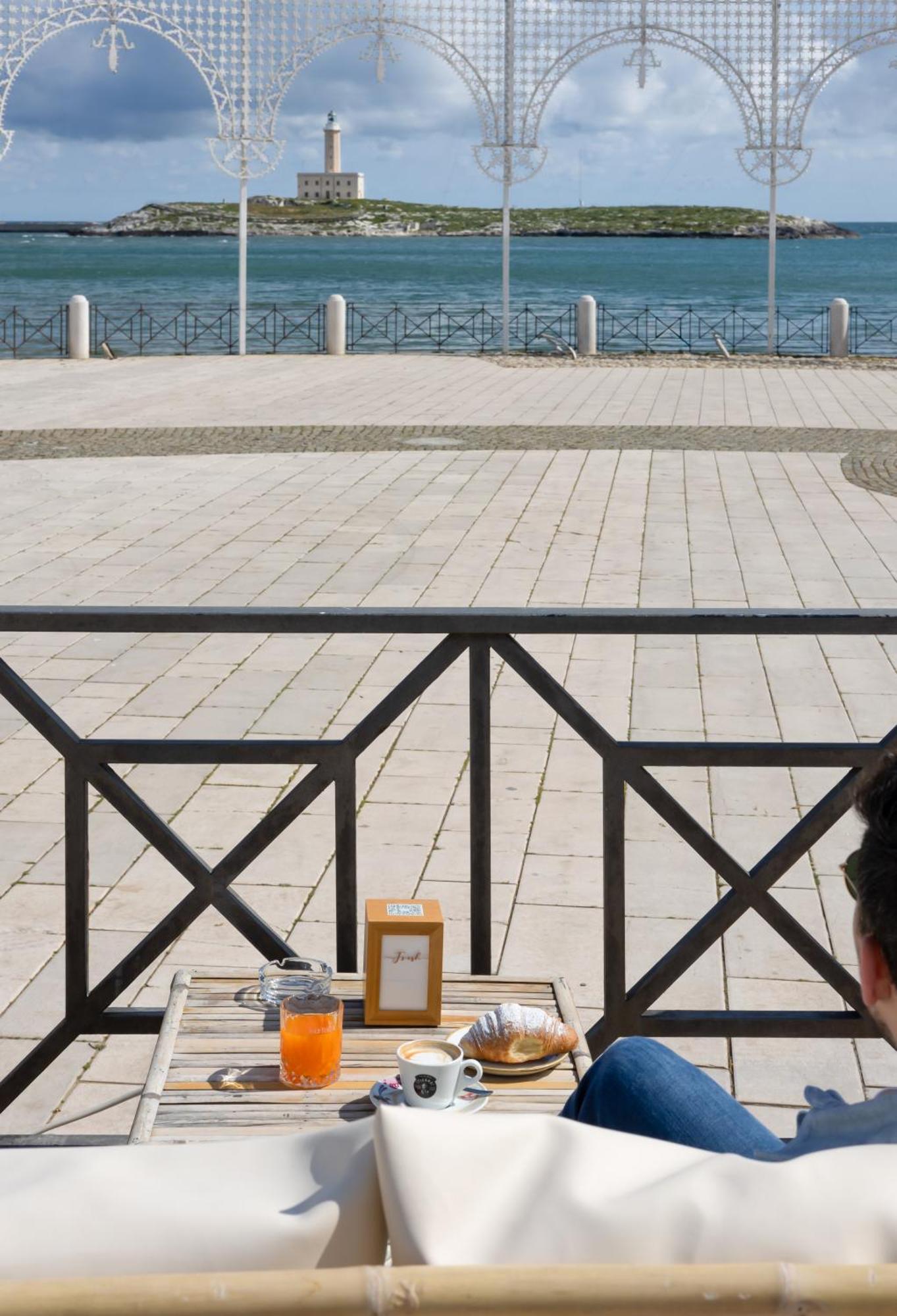 ヴィエステ Portamarina Bed & Breakfast エクステリア 写真
